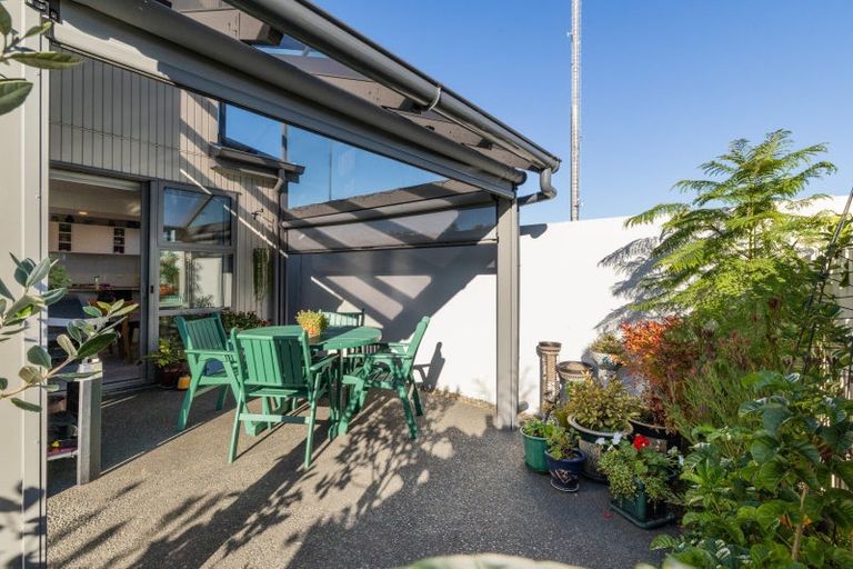 Photo of property in 5 Macaulay Street, Ahuriri, Napier, 4110