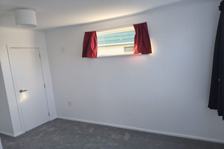 Photo of property in 8 Ohariu Road, Johnsonville, Wellington, 6037