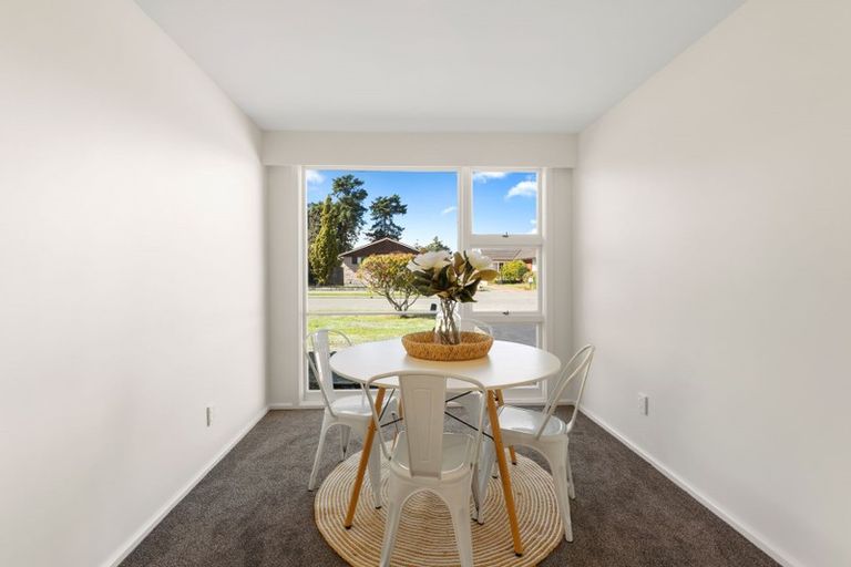 Photo of property in 11 Waratah Street, Avondale, Christchurch, 8061