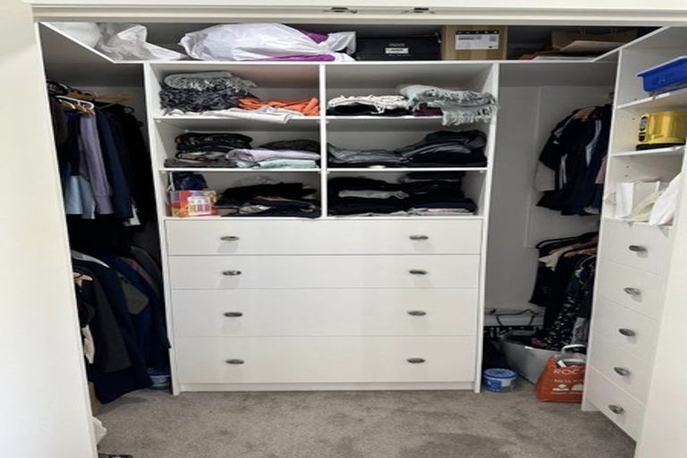 Photo of property in 1/57 Aeroview Drive, Beach Haven, Auckland, 0626