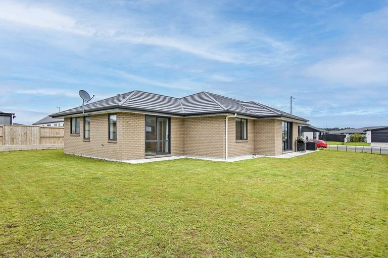 Photo of property in 31 Kitemaunga Avenue, One Tree Point, 0118