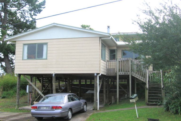 Photo of property in 46 Don Buck Road, Massey, Auckland, 0614