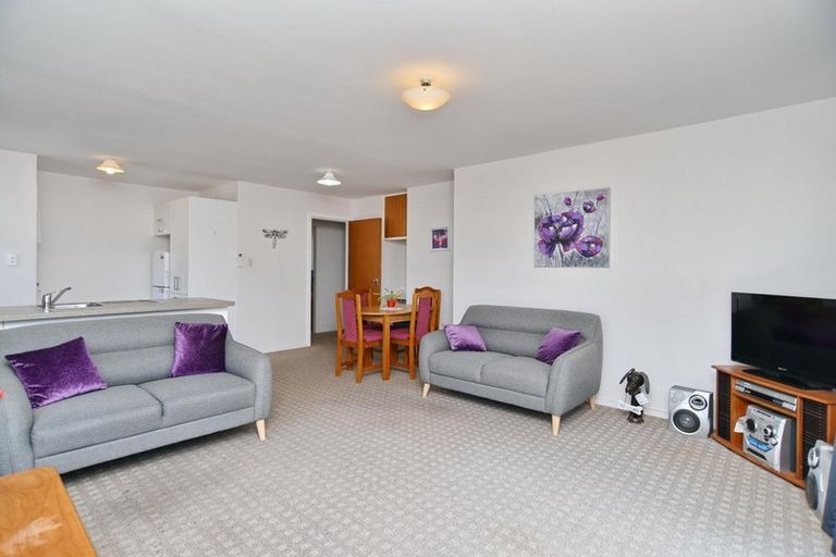 Photo of property in 2/63 Bridge Street, New Brighton, Christchurch, 8062