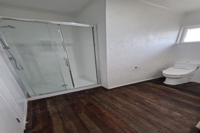 Photo of property in 114 Cargill Street, Papakura, 2110