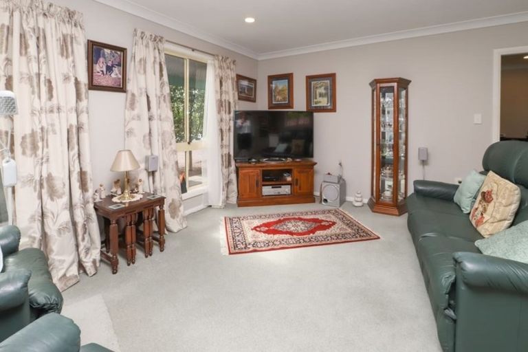 Photo of property in 367a Hukanui Road, Rototuna, Hamilton, 3210