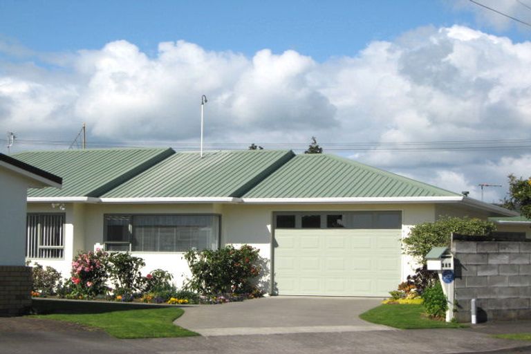 Photo of property in 23a Sanders Avenue, Westown, New Plymouth, 4310