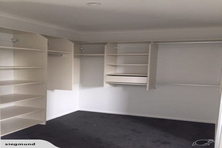 Photo of property in 5a Breakwater Way, Whitby, Porirua, 5024