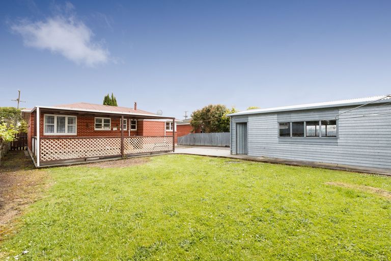 Photo of property in 18 Ronberg Street, Highbury, Palmerston North, 4412