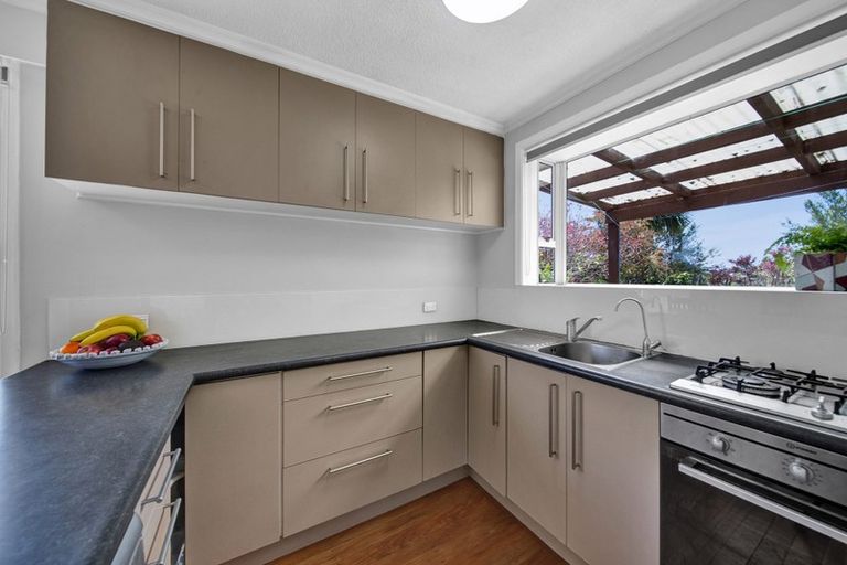 Photo of property in 7 Whakawhiti Street, Marfell, New Plymouth, 4310