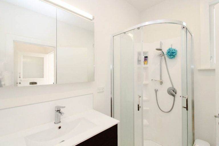 Photo of property in 35-37 Roy Street, Newtown, Wellington, 6021