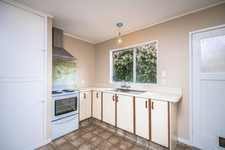 Photo of property in 100a Broderick Road, Johnsonville, Wellington, 6037