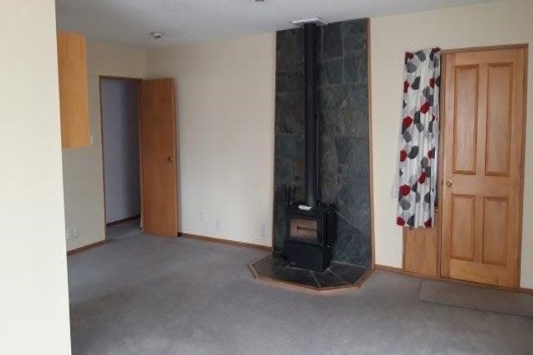 Photo of property in 8a Grassmere Street, Papanui, Christchurch, 8052