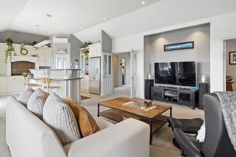 Photo of property in 15 Lynley Park Drive, Omokoroa, 3114