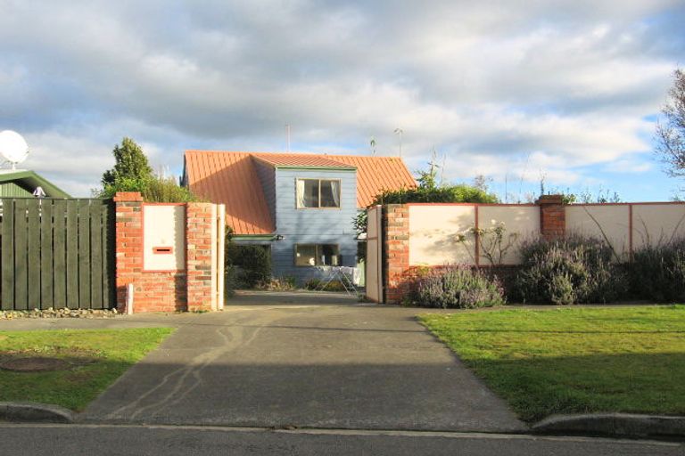 Photo of property in 6 Belk Place, Feilding, 4702