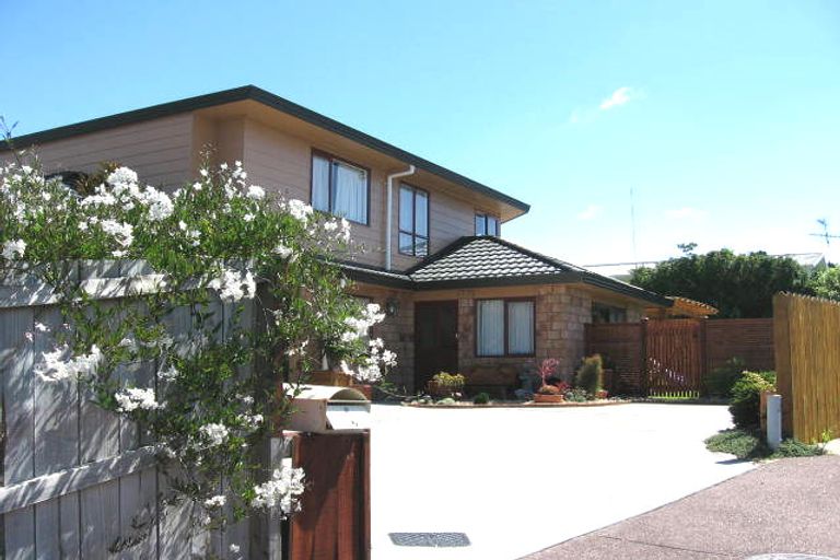 Photo of property in 6 Coventry Way, Long Bay, Auckland, 0630