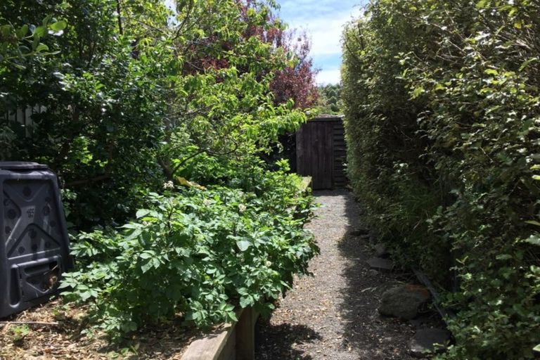 Photo of property in 76 Mount Pleasant Road, Mount Pleasant, Christchurch, 8081