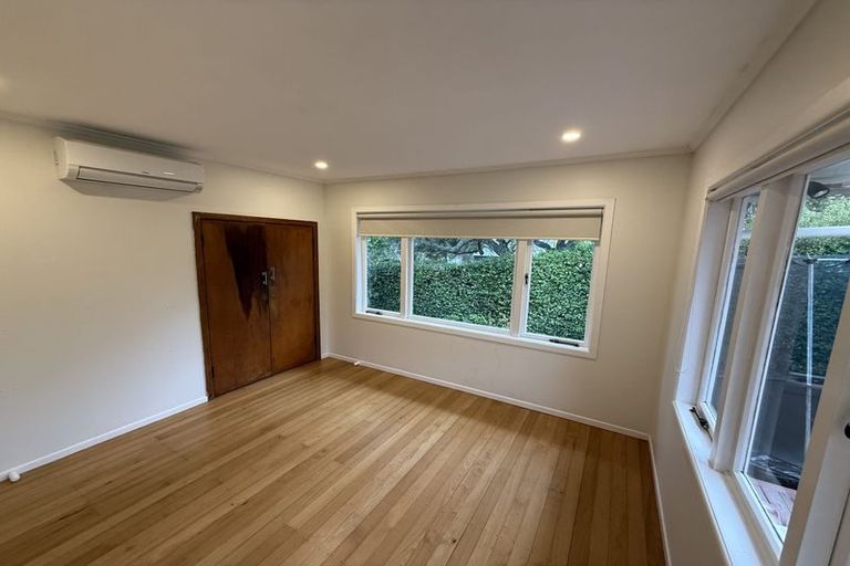 Photo of property in 1 Adriatic Avenue, Henderson, Auckland, 0612
