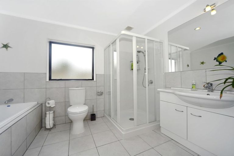 Photo of property in 3 Mclaren Place, Otaki, 5512