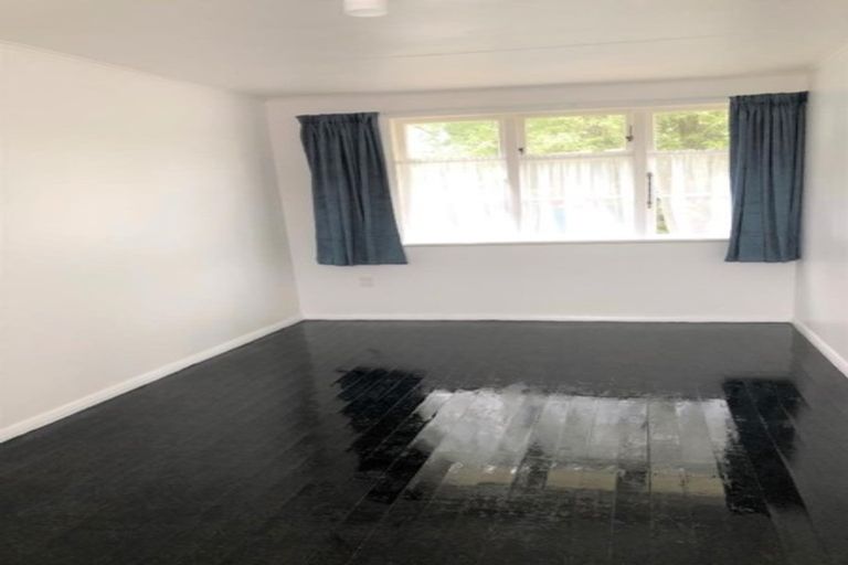 Photo of property in 10 Temuera Street, Otaki, 5512