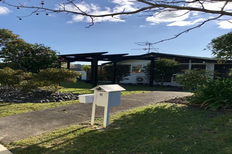 Photo of property in 11 Thelma Crescent, Torbay, Auckland, 0630