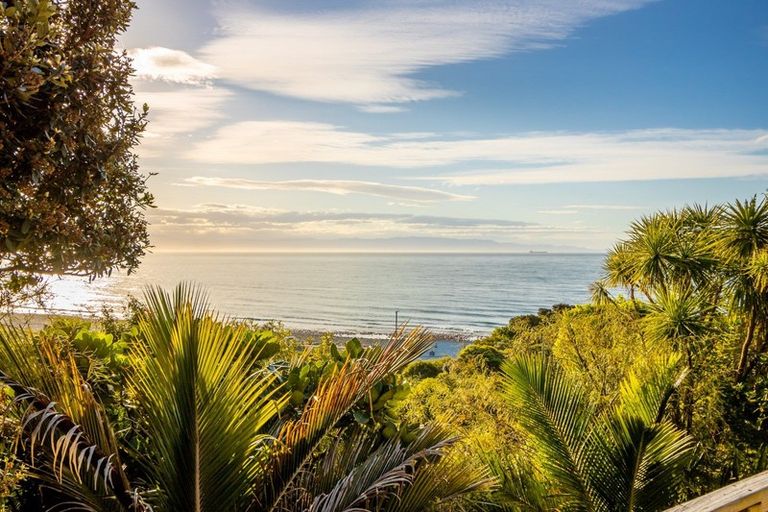 Photo of property in 38 Athol Street, Glenduan, Nelson, 7071