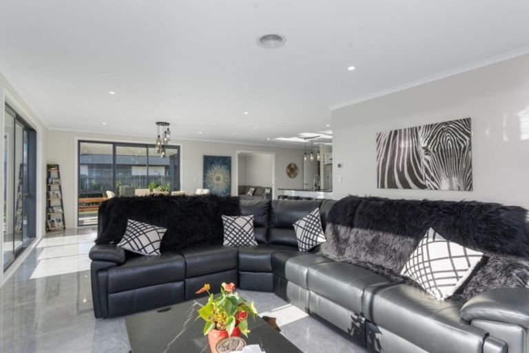 Photo of property in 55b Dublin Street, Martinborough, 5711