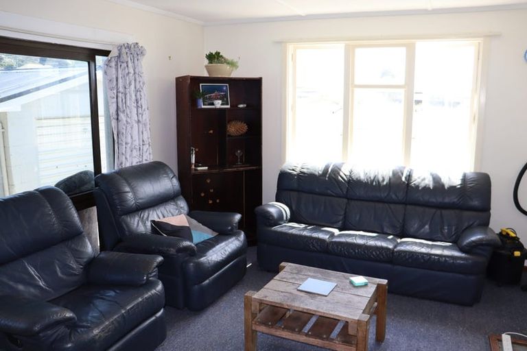 Photo of property in 10 Robertson Street, Oamaru North, Oamaru, 9400