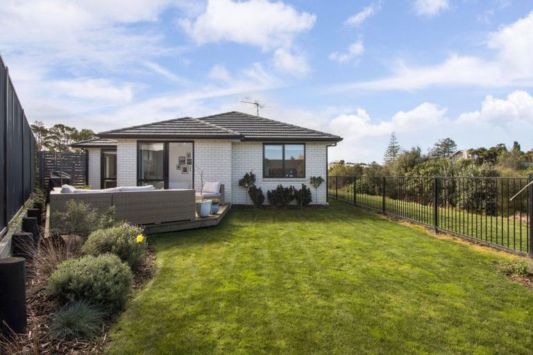 Photo of property in 9 Pioneer Crescent, Omokoroa, 3114