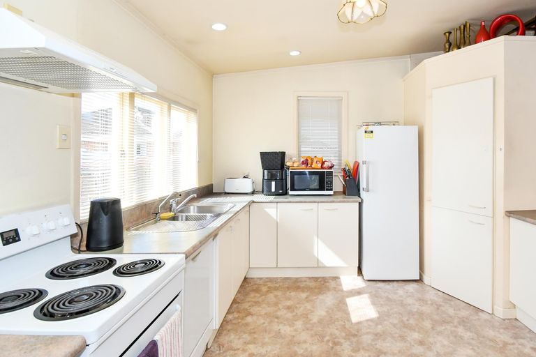 Photo of property in 154 Carruth Road, Papatoetoe, Auckland, 2025