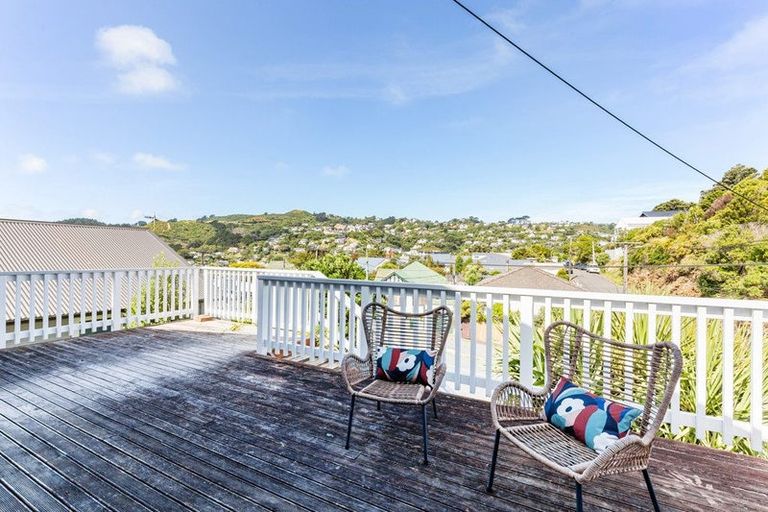 Photo of property in 94 Eden Street, Island Bay, Wellington, 6023