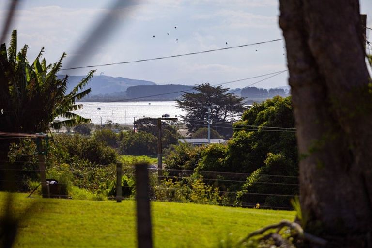 Photo of property in 10 Church Road, Maketu, Paengaroa, 3189