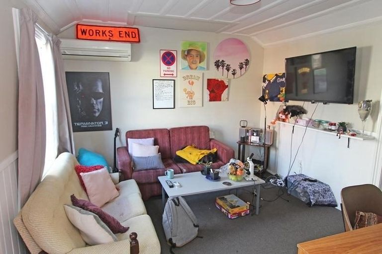 Photo of property in 18 Titan Street, North Dunedin, Dunedin, 9016