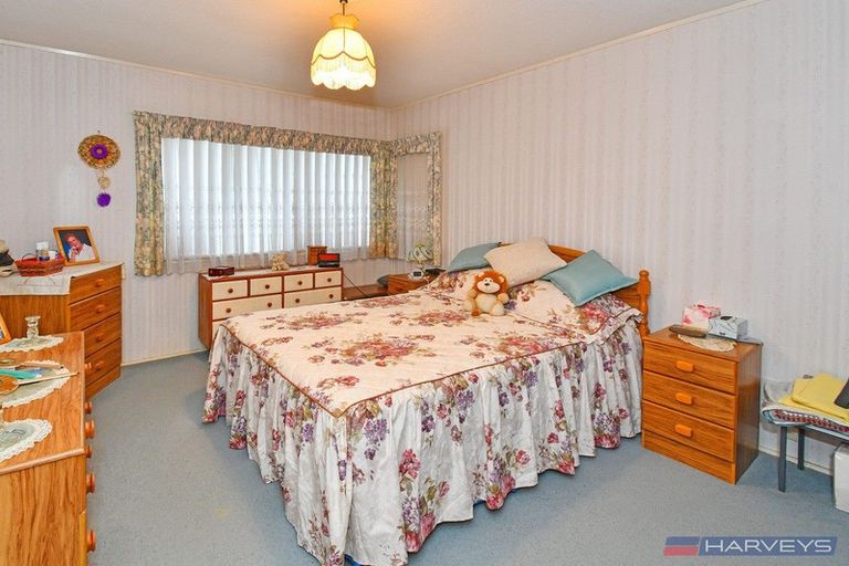 Photo of property in 2/17 Vintage Drive, Henderson, Auckland, 0612