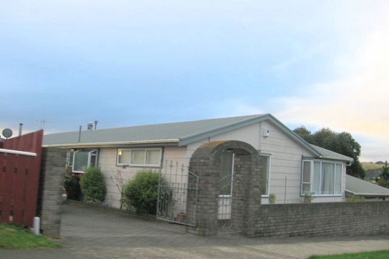 Photo of property in 86 Jamaica Drive, Grenada North, Wellington, 5028