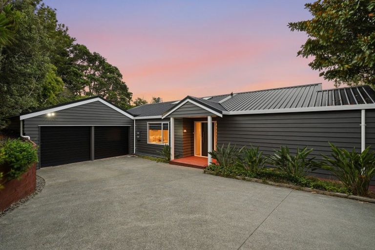 Photo of property in 34 Montclair Rise, Browns Bay, Auckland, 0630
