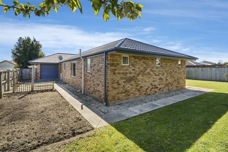 Photo of property in 10 Cunneen Place, Aidanfield, Christchurch, 8025