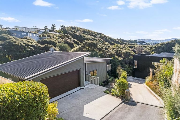 Photo of property in 122 Navigation Drive, Whitby, Porirua, 5024