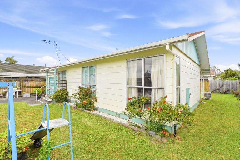 Photo of property in 8 Cascade Crescent, Westbrook, Palmerston North, 4412