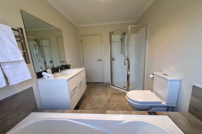 Photo of property in 16 Charlotte Crescent, Dinsdale, Hamilton, 3204