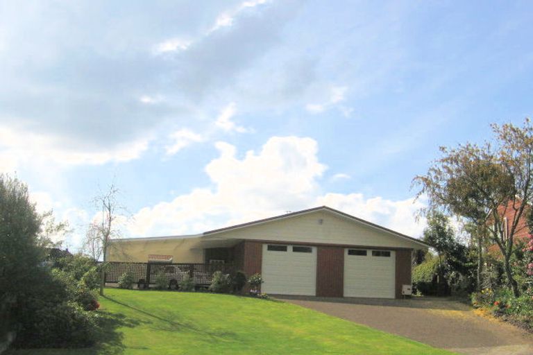 Photo of property in 14 Blackmore Drive, Lynmore, Rotorua, 3010