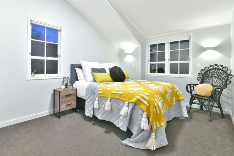 Photo of property in 78 Mayfair Crescent, Mairangi Bay, Auckland, 0630