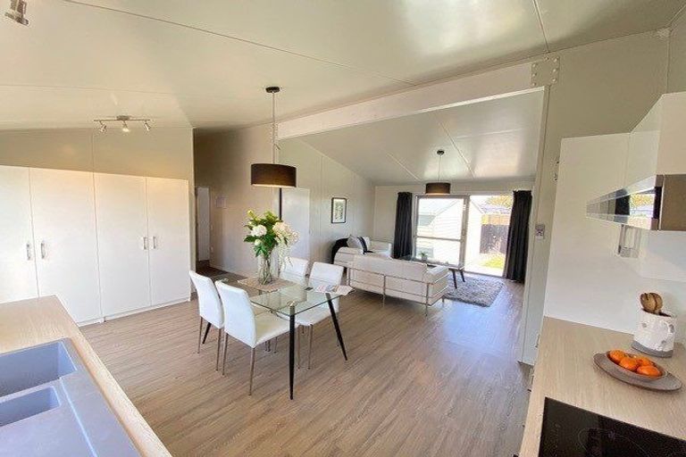 Photo of property in 3 Kingsbridge Drive, Burwood, Christchurch, 8083