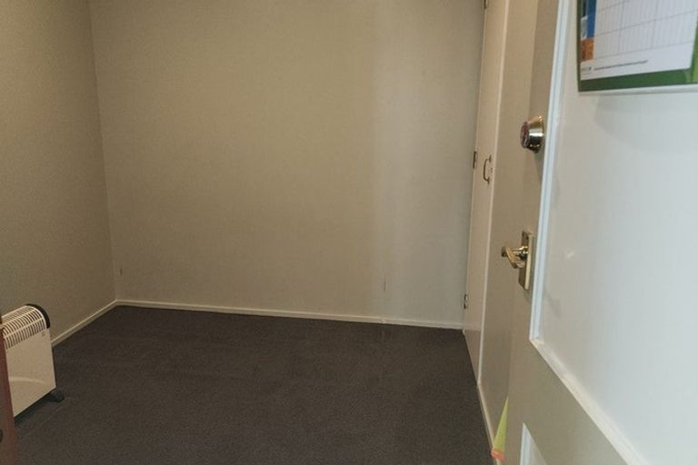 Photo of property in Courtenay Apartments, 304/120 Courtenay Place, Te Aro, Wellington, 6011
