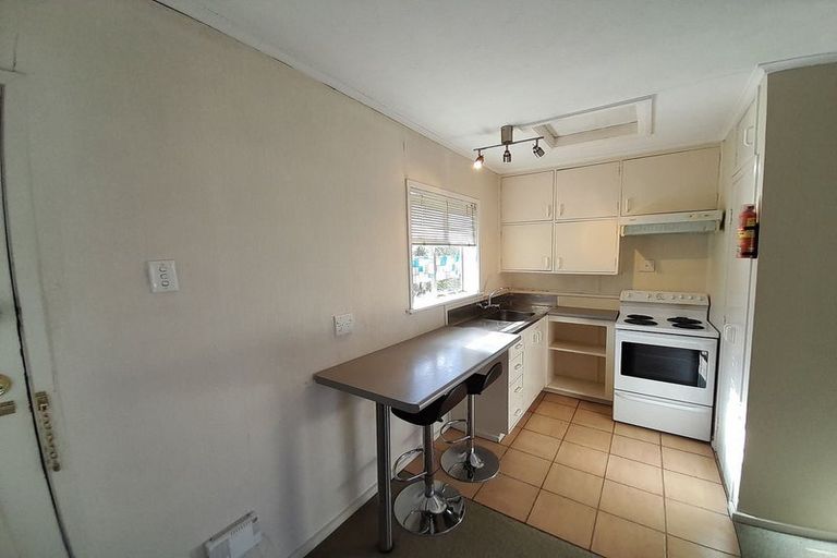 Photo of property in 5b Rosebank Road, Avondale, Auckland, 1026