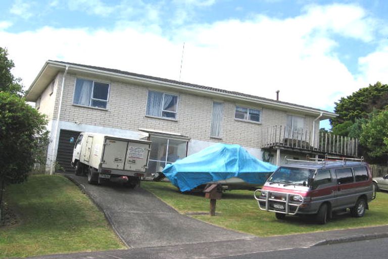 Photo of property in 9 Simon Ellice Drive, Bayview, Auckland, 0629