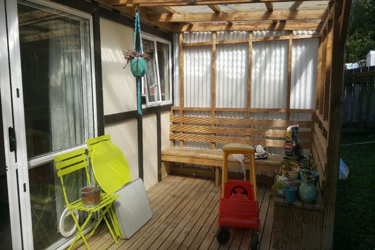 Photo of property in 100 Rangituhi Crescent, Takapuwahia, Porirua, 5022