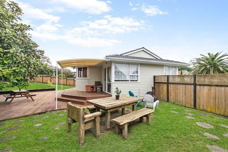 Photo of property in 26 Malvina Place, Bucklands Beach, Auckland, 2014