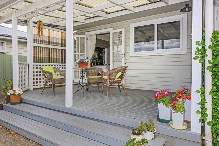 Photo of property in 55 James Foley Avenue, Pirimai, Napier, 4112