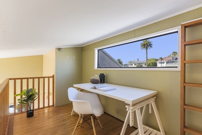 Photo of property in 25 Windmill Road, Mount Eden, Auckland, 1024