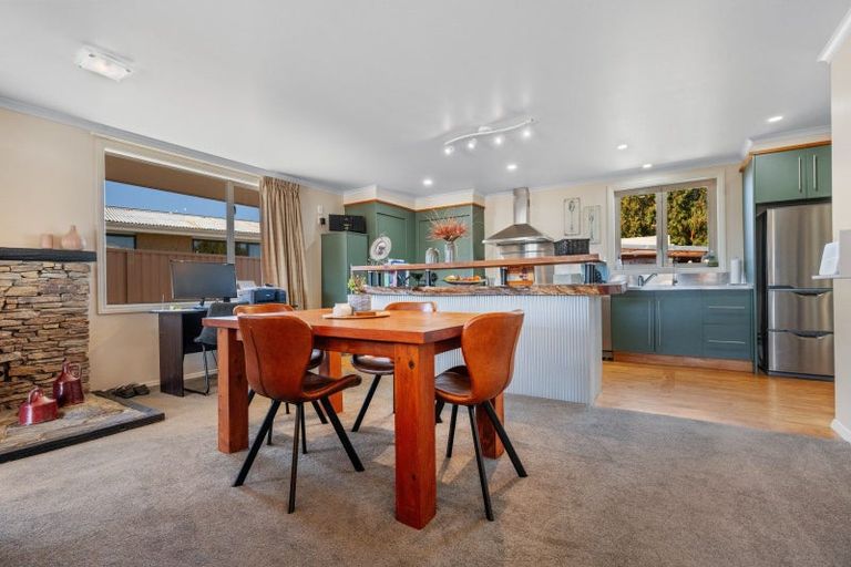 Photo of property in 3 Campbell Street, Alexandra, 9320